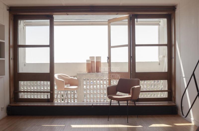 Intérieur d’un appartement de la Cité Radieuse à Marseille, œuvre iconique de Le Corbusier